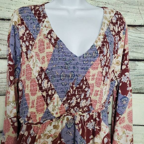 Maurices Women’s Boho Patchwork Floral Smocked Tunic Top Size 0X - Picture 3 of 8